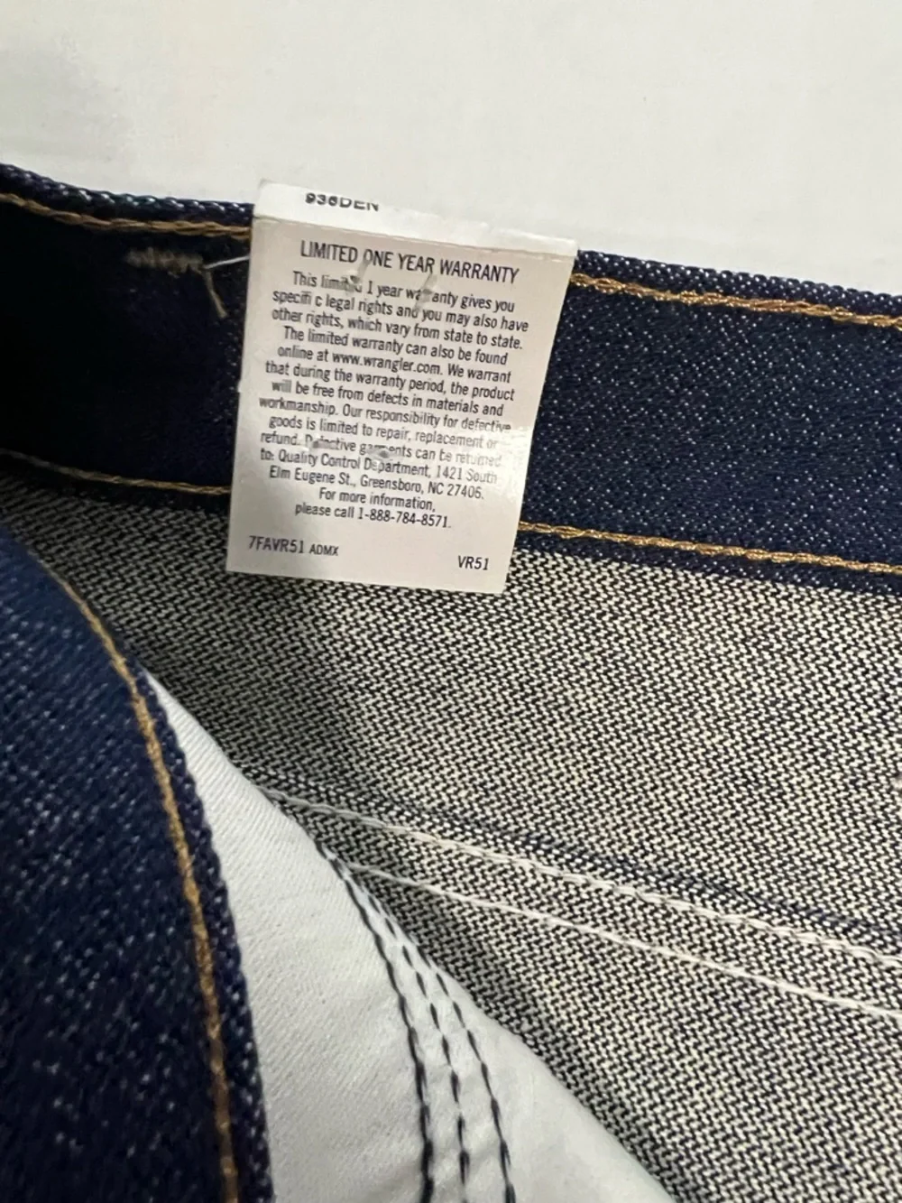 Wrangler Cowboy Cut Slim Fit Jeans Dark Wash 36x32 Western Denim (Small FLAW)
